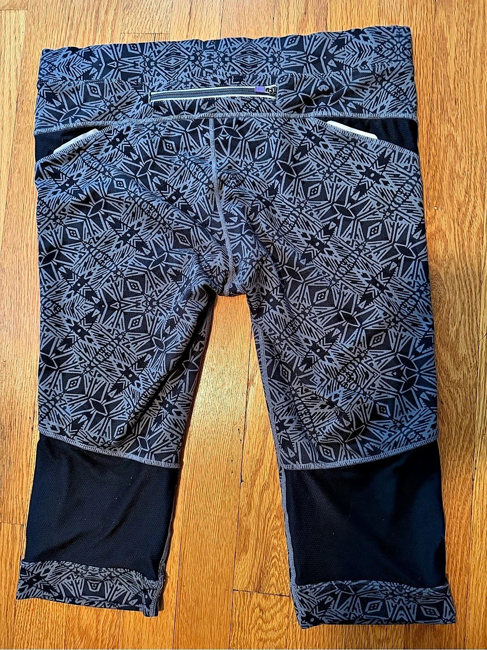 Athleta Women's Geometric Active Leggings Size Large
